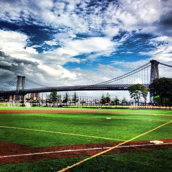 East River Park Park in New York