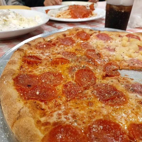 Sam's Pizza Photos