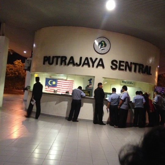 Putrajaya Sentral - Exit Jalan P9