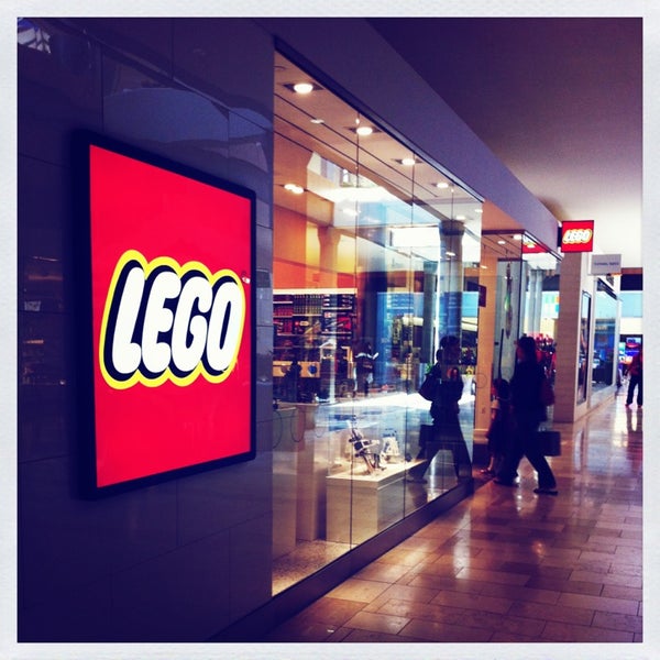 the lego store bellevue square 25 tips from 2038 visitors the lego store bellevue square 25 tips from 2038 visitors