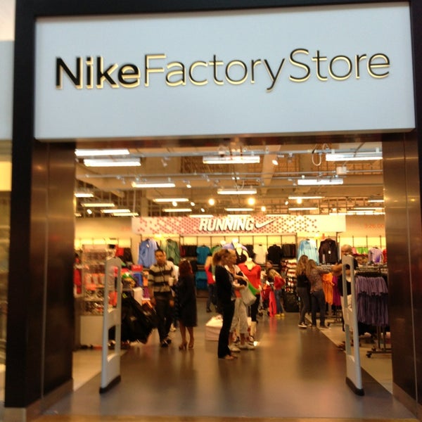 dolphin mall nike factory