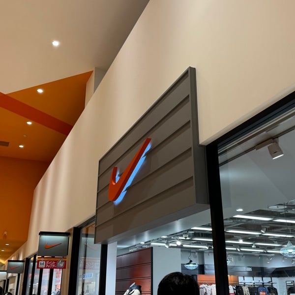 apple nike factory store