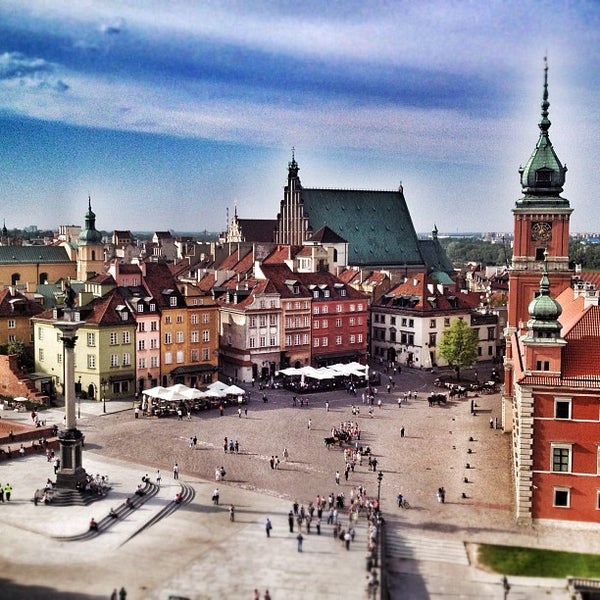 Where's Good? Holiday and vacation recommendations for Warsaw, Poland. What's good to see, when's good to go and how's best to get there.