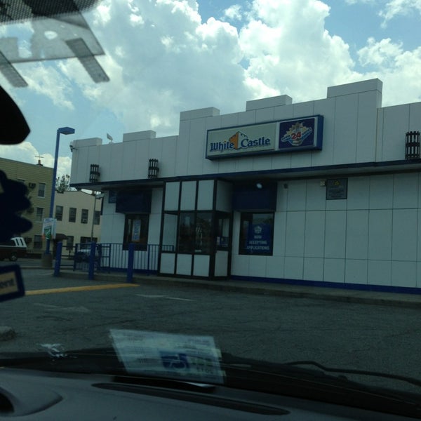 White Castle Now Closed - Burger Joint in Williamsburg 