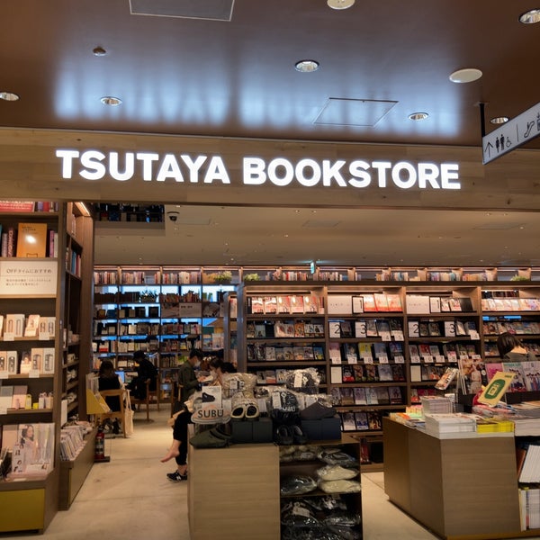 TSUTAYA BOOKSTORE - Apple Maps