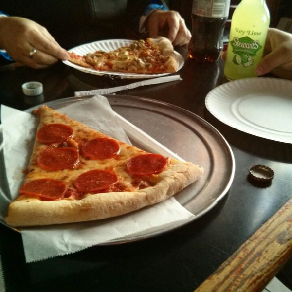 Front Street Pizza