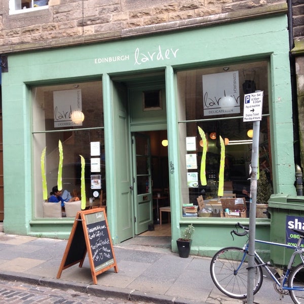 Where's Good? Holiday and vacation recommendations for Edinburgh, United Kingdom. What's good to see, when's good to go and how's best to get there.
