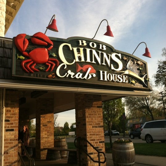 Bob Chinn's Crab House 393 S Milwaukee Ave