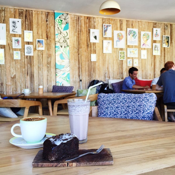 Where's Good? Holiday and vacation recommendations for Gili Trawangan, Indonesia. What's good to see, when's good to go and how's best to get there.