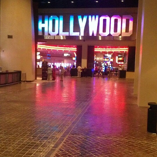 hollywood st louis casino