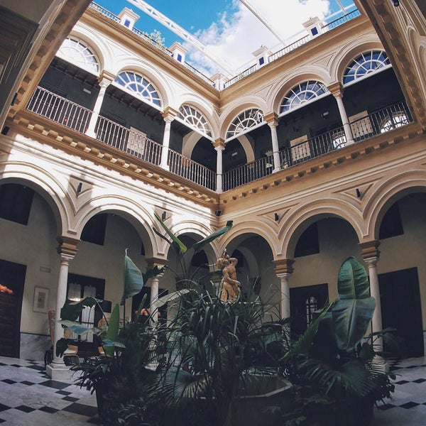 Where's Good? Holiday and vacation recommendations for Seville, Spain. What's good to see, when's good to go and how's best to get there.