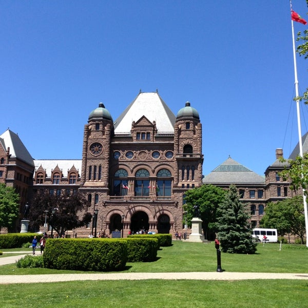 Where's Good? Holiday and vacation recommendations for Toronto, Canada. What's good to see, when's good to go and how's best to get there.