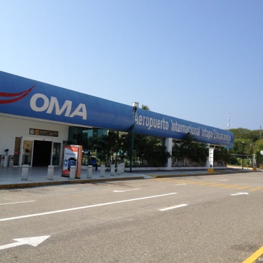 Aeropuerto Internacional IxtapaZihuatanejo (ZIH) Carr. Nacional