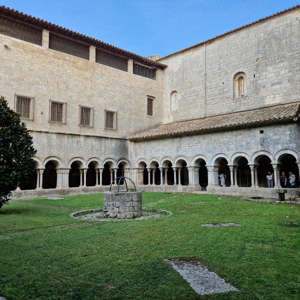Girona Cathedral - Apple Maps