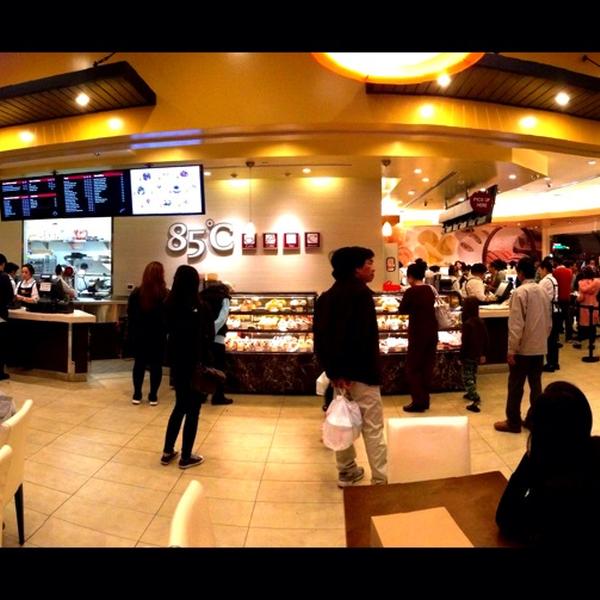 85C Bakery Cafe Garden Grove Bakery in Little Saigon