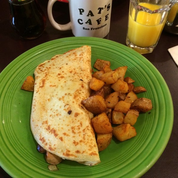 Pats Cafe - North Beach에서 아메리칸 다이너일에서의 사진
