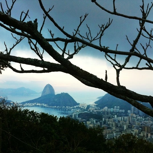 Where's Good? Holiday and vacation recommendations for Rio De Janeiro, Brazil. What's good to see, when's good to go and how's best to get there.