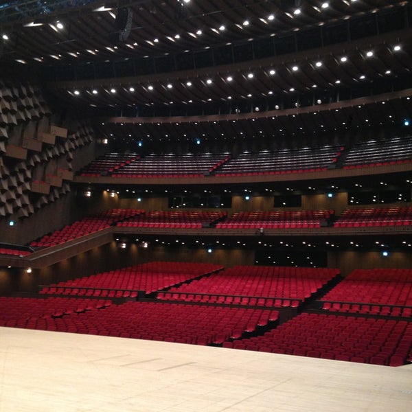 festival hall in Osaka, Osaka, Japan - Apple Maps