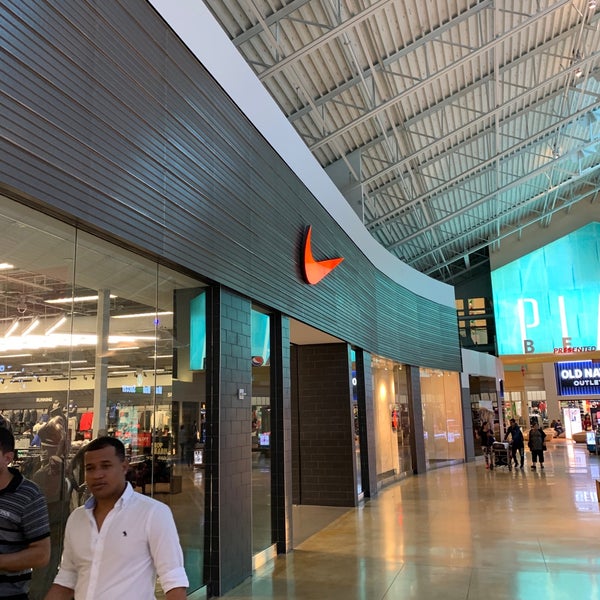 nike factory dolphin mall
