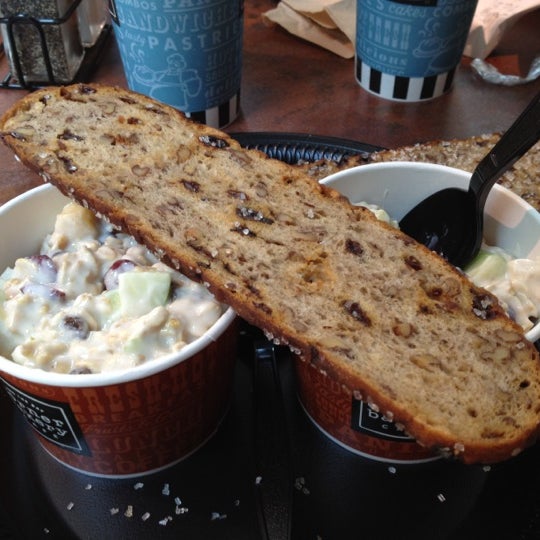 Corner Bakery Cafe - Lenox - 팁 14개에서의 사진