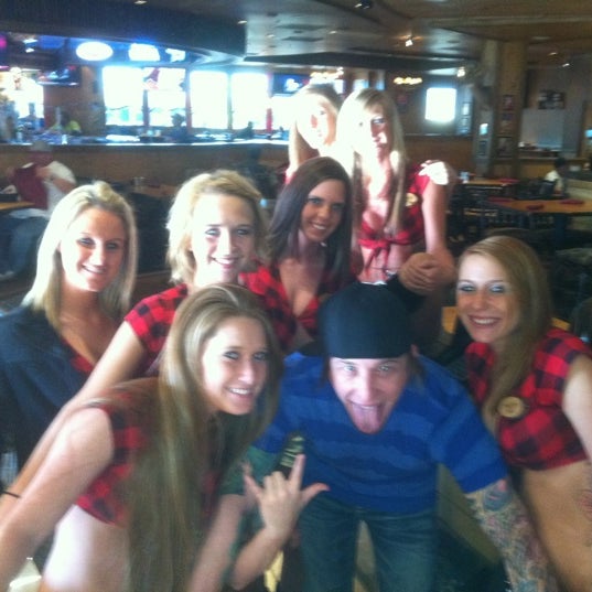Twin Peaks Restaurant - Tulsa OK