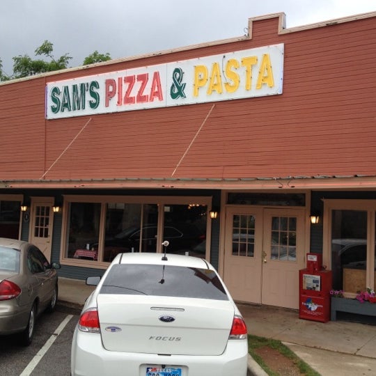 Sam's Pizza Photos