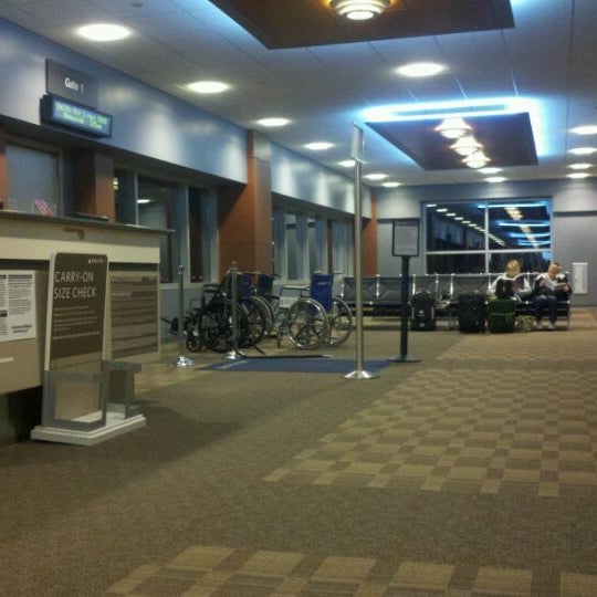 Photos at Fargo Hector International Airport (FAR) 56 tips