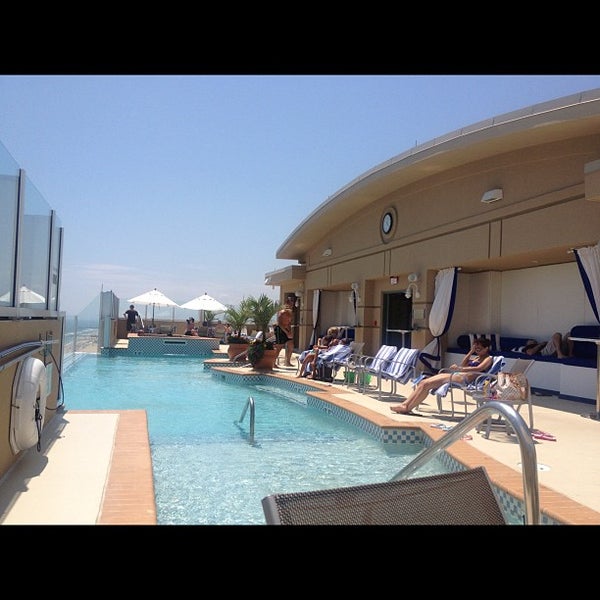 Sky Bar Oceanfront 9 tips from 911 visitors