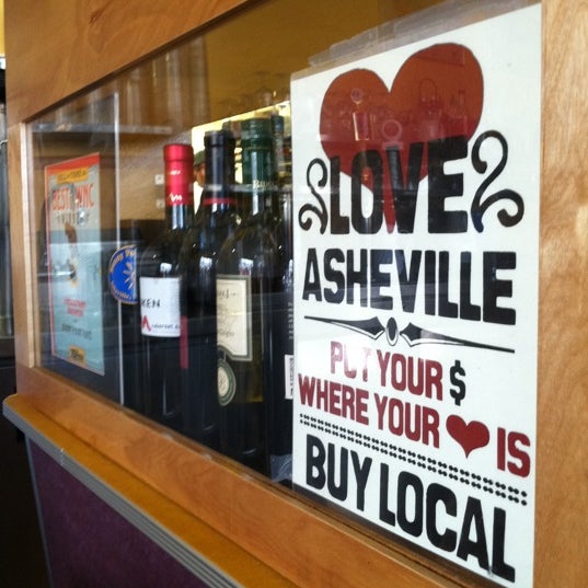 Where's Good? Holiday and vacation recommendations for Asheville, United States. What's good to see, when's good to go and how's best to get there.