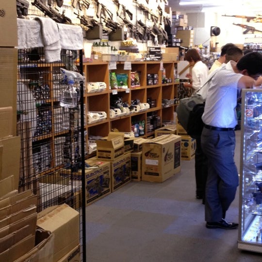 ＧＵＮ＆ＭＩＬＩＴＡＲＹ・ＥＣＨＩＧＯＹＡ秋葉原店>