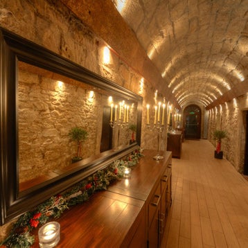 Where's Good? Holiday and vacation recommendations for Bath, United Kingdom. What's good to see, when's good to go and how's best to get there.