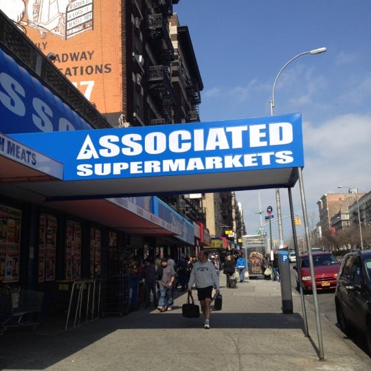 Associated Supermarket - Grocery Store in Washington Heights