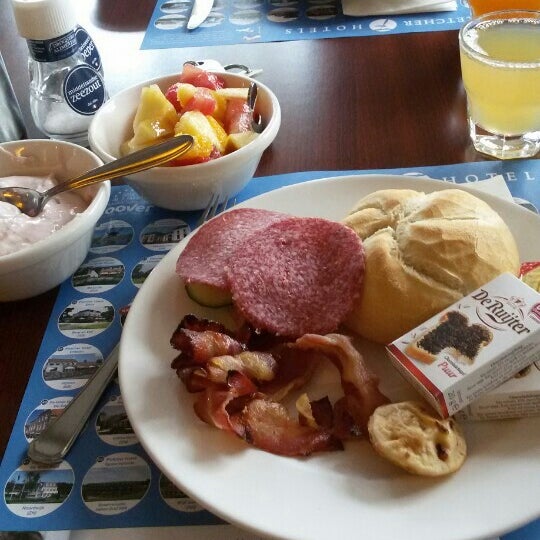 breakfast photo
