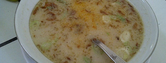 Coto Makassar Teuku Umar is one of Wisata Kuliner Samarinda.