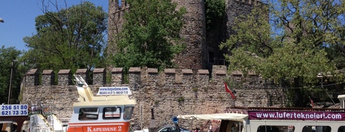 Anadolu Hisarı is one of Türkiye'de Gezilmesi- Görülmesi Gereken Yerler.