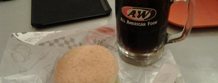 A&W is one of Wisata Kuliner Samarinda.