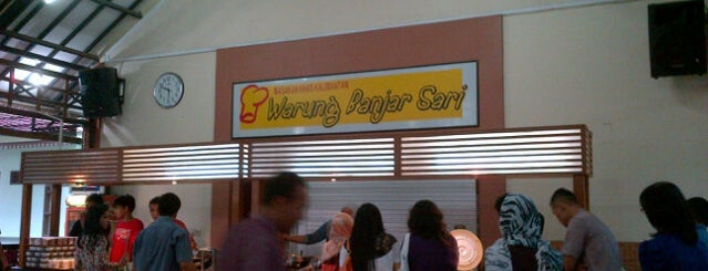 Warung Banjar Sari is one of Wisata Kuliner Samarinda.