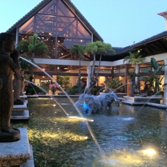Photo of Loews Royal Pacific Resort