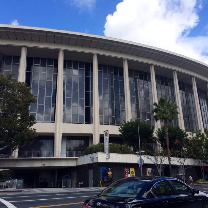 Los Angeles Opera reviews, photos Downtown Los Angeles GayCities