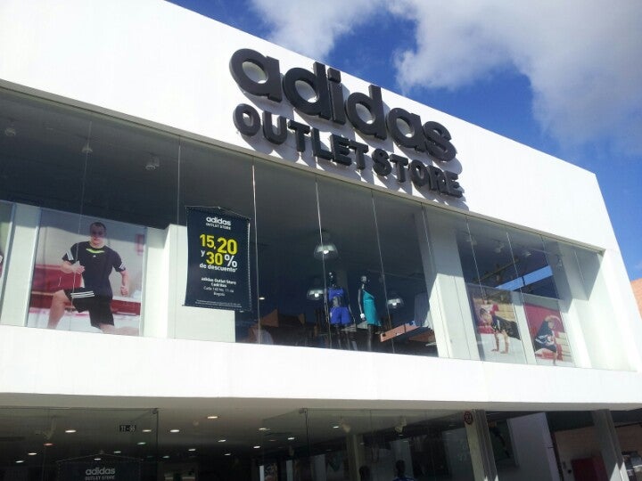 adidas outlet 140 telefono adidas outlet 140 telefono