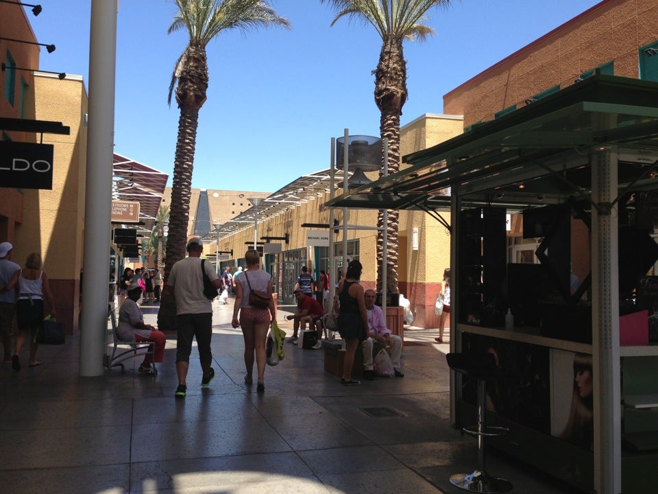 Premium Outlet Mall