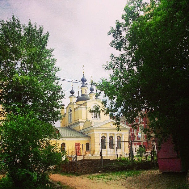 Красное село отзывы. Храм Покрова Пресвятой Богородицы в Красном селе Москва. Храм Пресвятой Богородицы в Красном селе. Храм Покрова Пресвятой Богородицы нижняя Красносельская. Храм на нижней Красносельской.