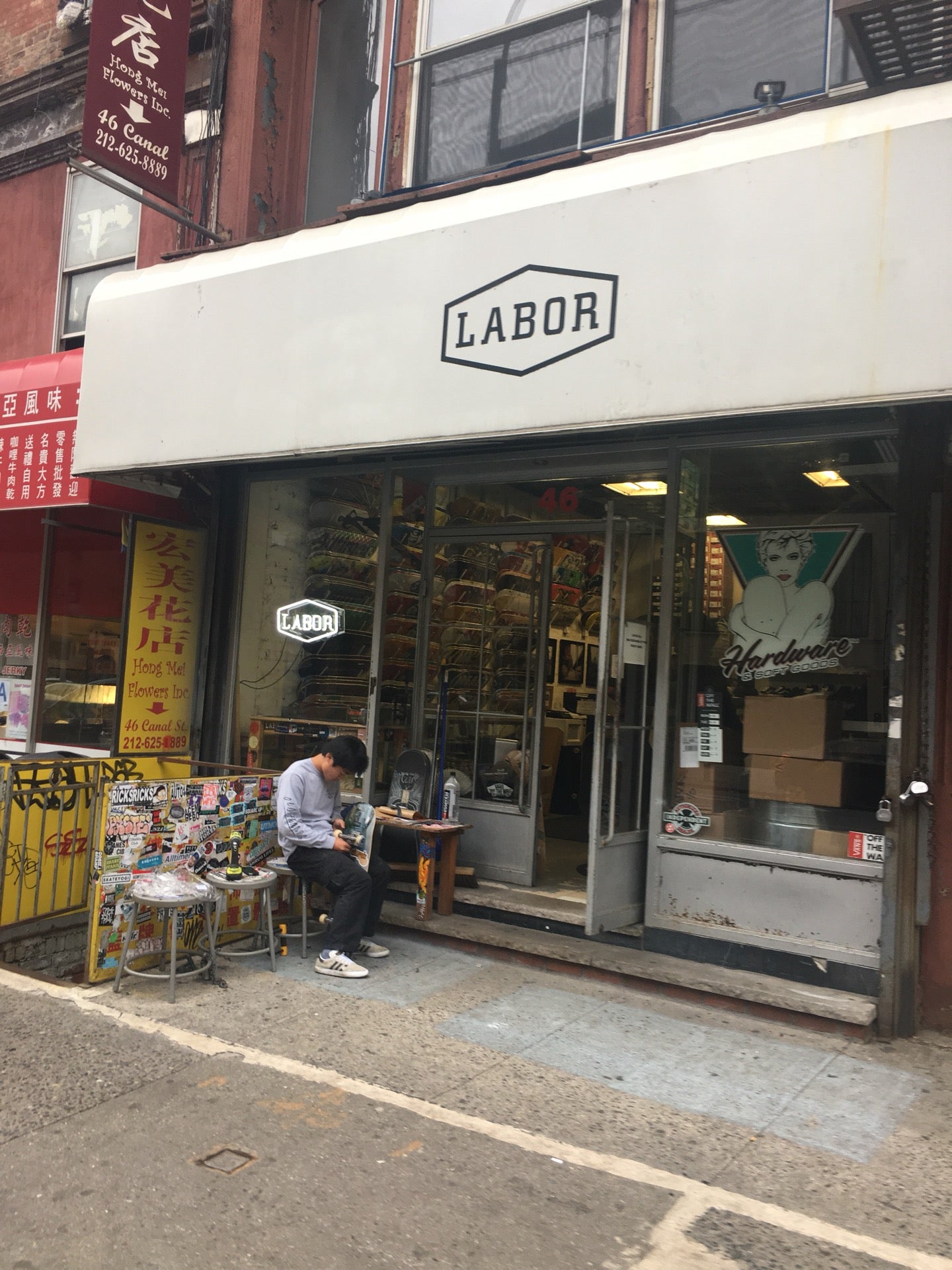 Skateshop manhattan on sale