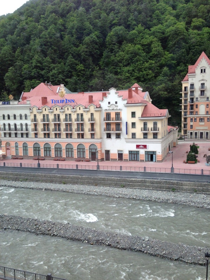 Набережная лаванда сочи. Radisson Rosa Khutor. Эсто-садок парк. Роза Хутор отель замок. Эсто садок Краснодар.