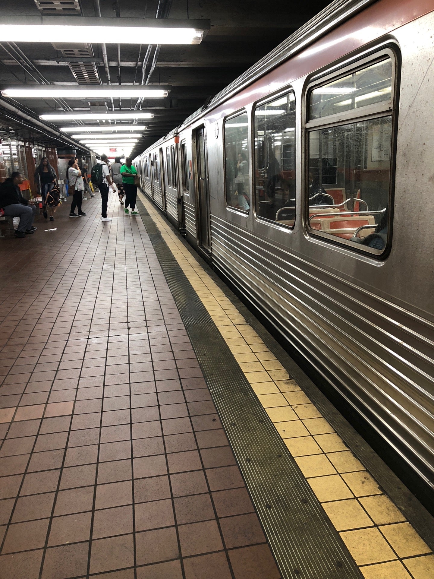 Hunting Park Station