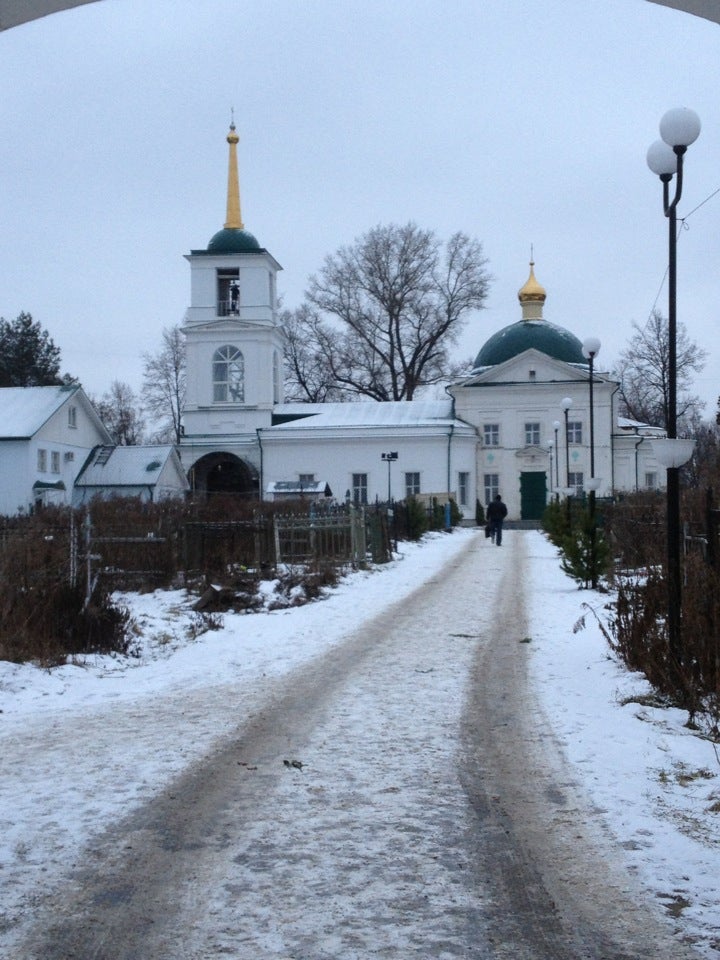 Церковь димитрия солунского кладбищенский пер 1а фото