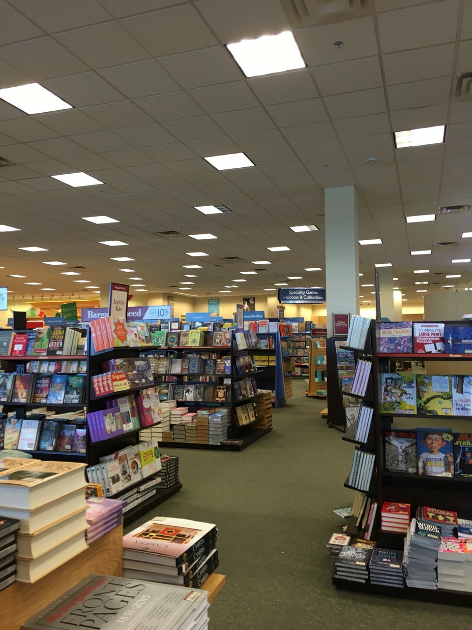 Photo of Barnes & Noble