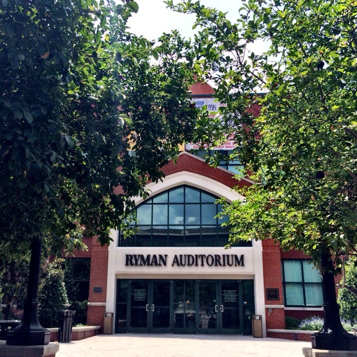 Photo of Ryman Auditorium