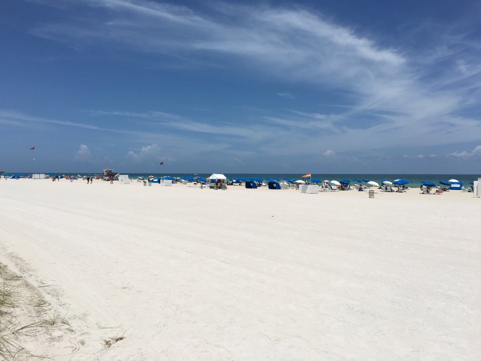 12th Street Beach - gay beach in Miami - TravelGay - Travel Gay