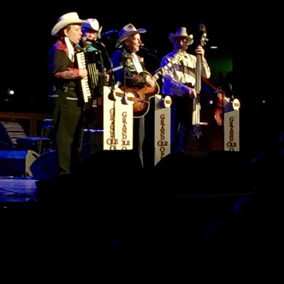 Photo of Ryman Auditorium